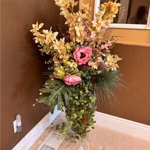 Elegant Floral Arrangement with Pink and Green Accents